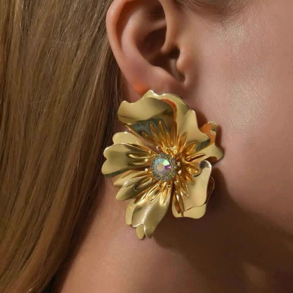Zara Gold Floral Earrings